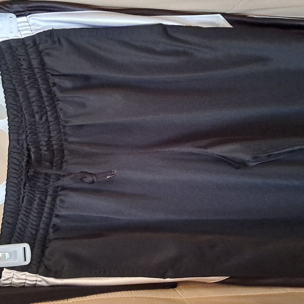 Athletic pants